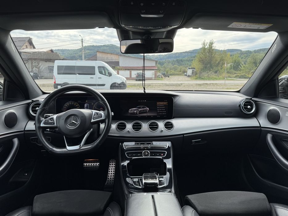 Mercedes Benz E220 Pachet AMG