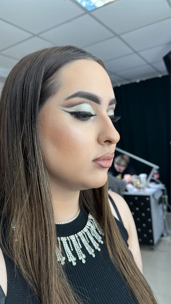 Servicii make -up