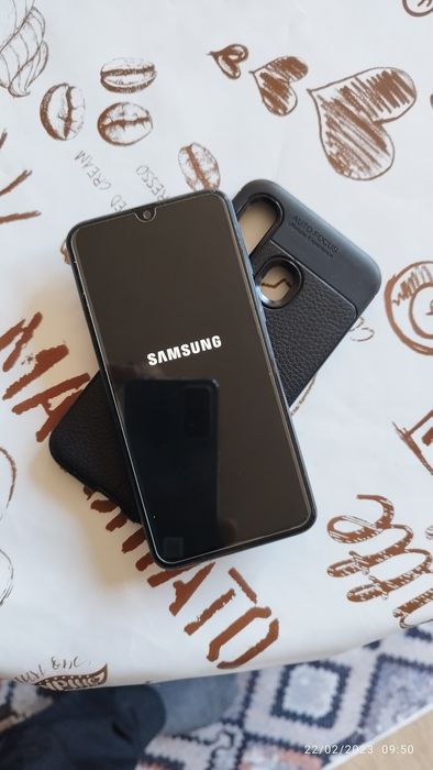 Samsung Galaxy A40 duos 64 gb