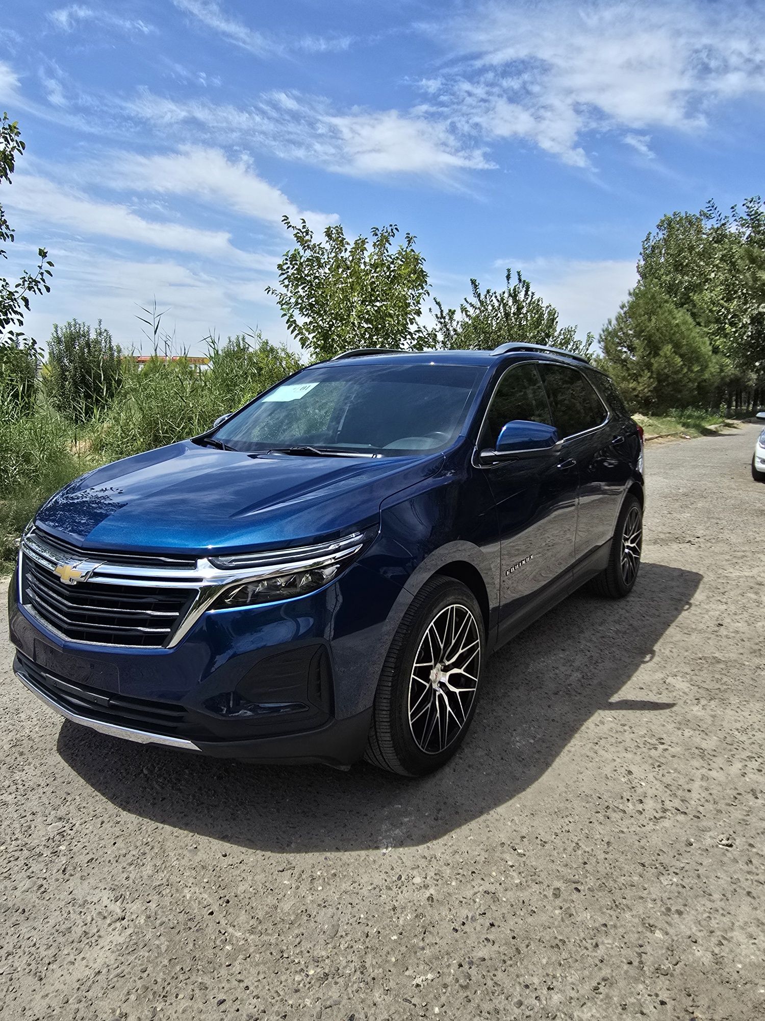Equinox Ideal xolatda r20 diska taqilgan