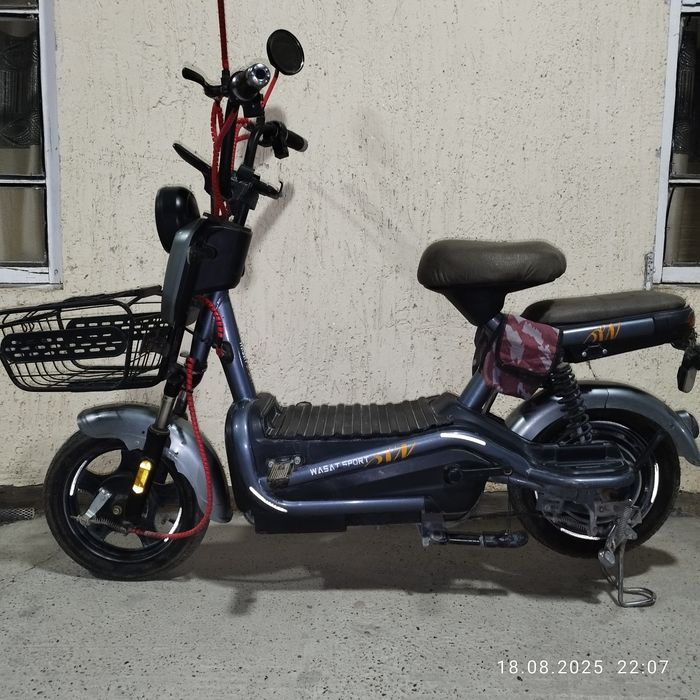 Skuter b/u 4100 probeg