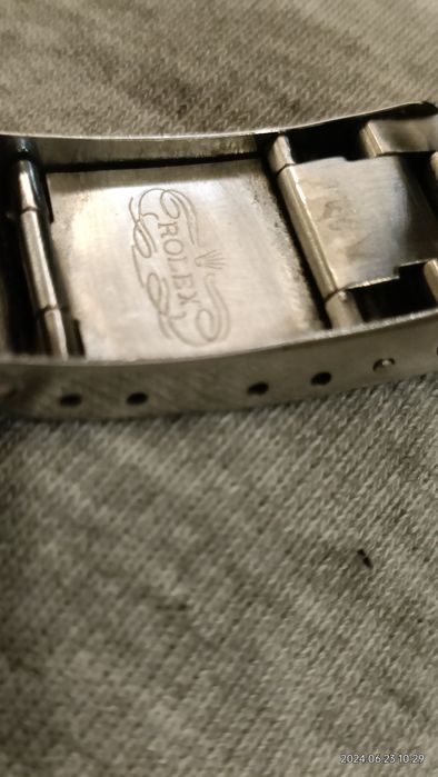 Vind ceas original Rolex Submariner