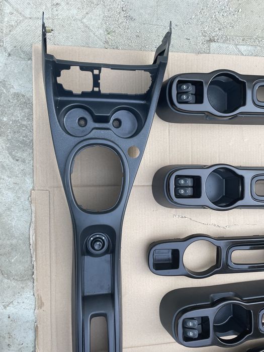 Vand tunel/consola maneta/ Dacia Duster 2010/2017