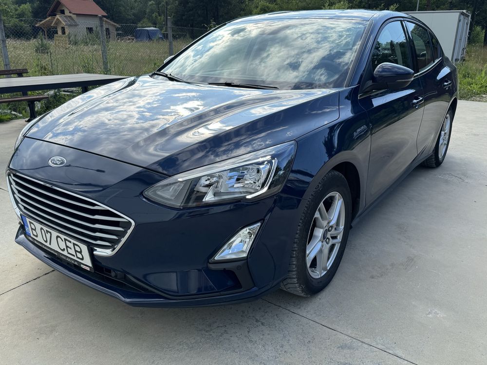 Ford Focus 1.5 TDCI 120cp 2021 Berlina avariat