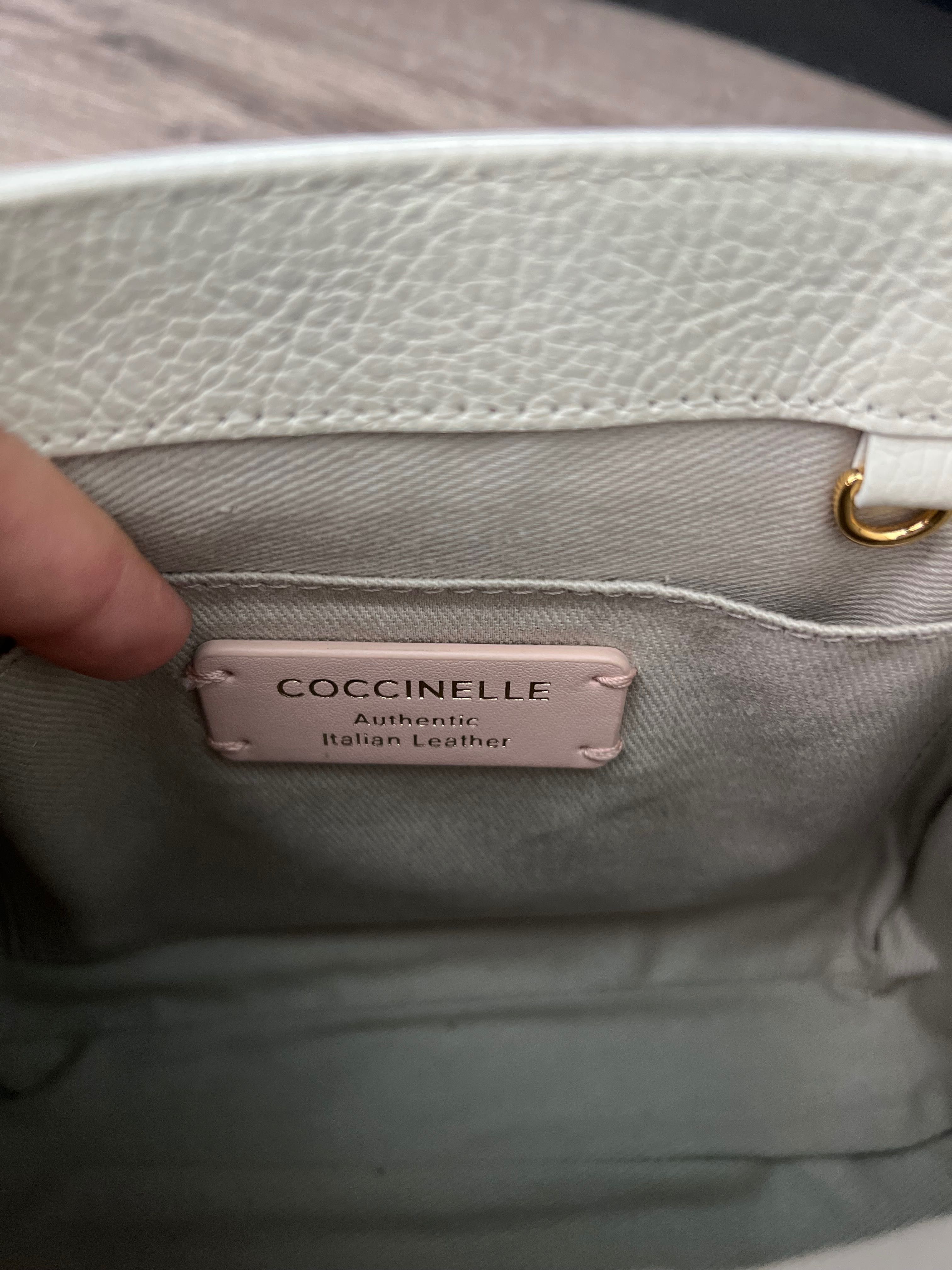Чанта Coccinelle естествена кожа