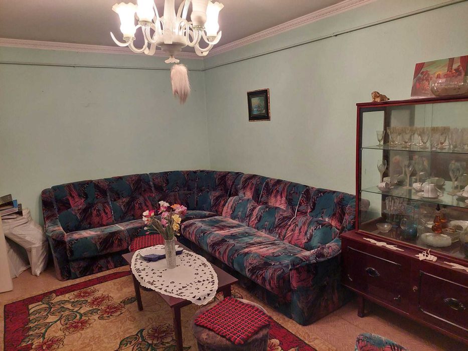 Vand  urgent apartament 3  camere