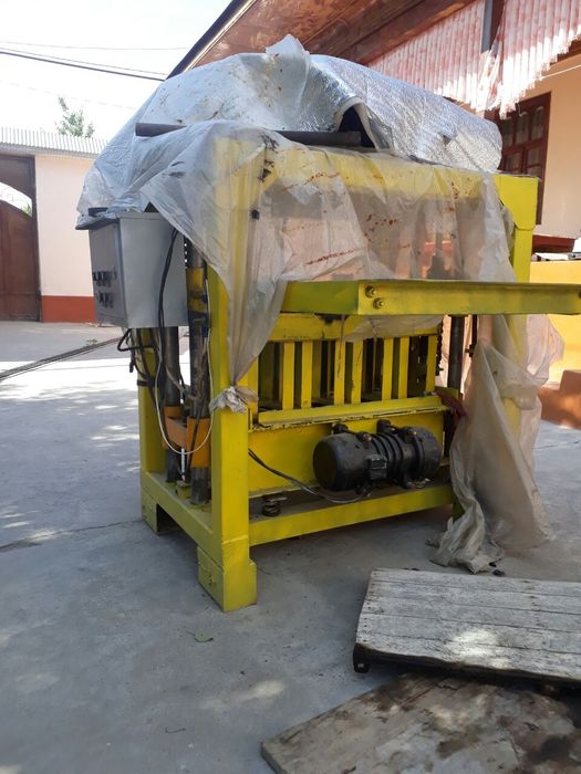 Шлакоблок апарат