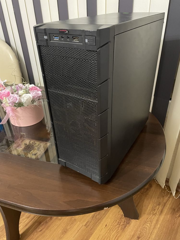 Геймърски компютър AMD Ryzen 5 5600X / RTX 3050 / 16GB RAM / SSD 512