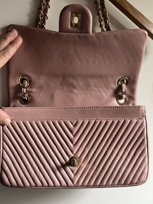 Чанта Chanel от агнешка кожа цвят пепел от рози