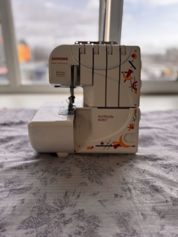 Оверлок Janome ArtStyle