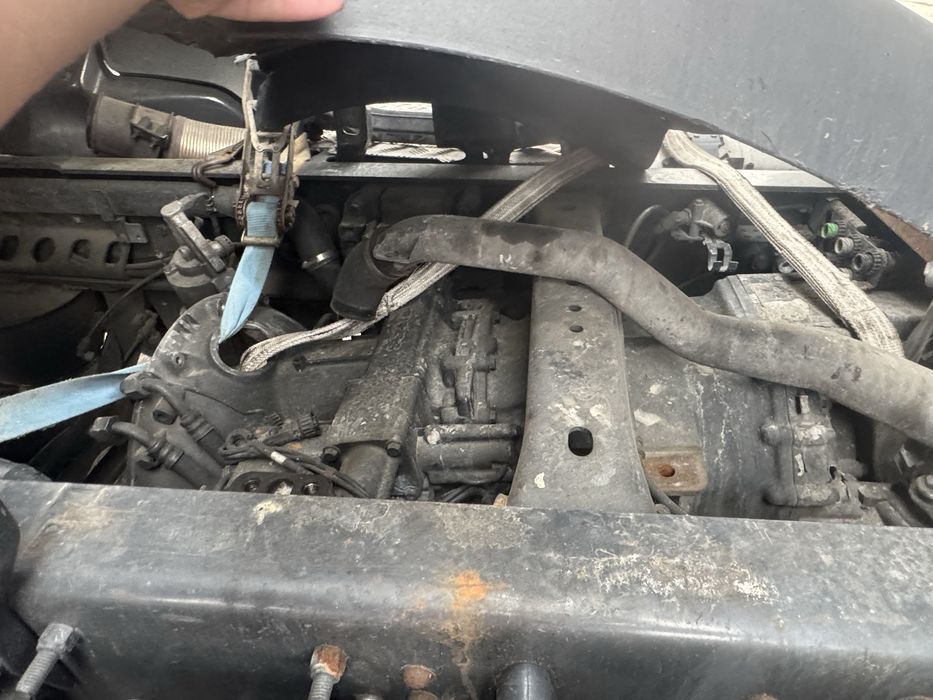 Vand Scania R480 motor defect sau schimb cu semiremorca