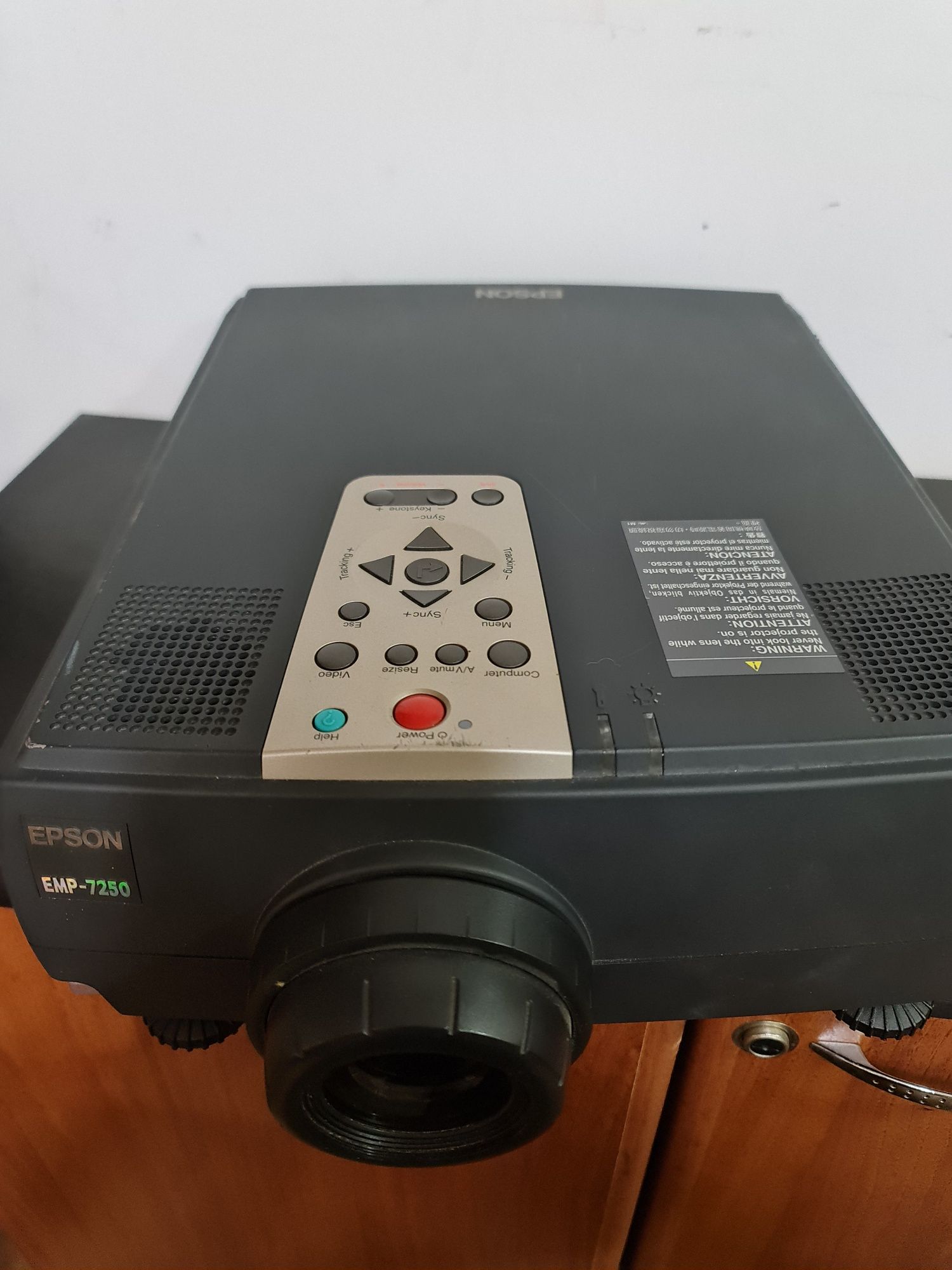 Videoproiector EPSON EMP-7250