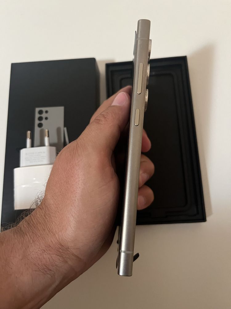 Samsung S24 ultra 256GB НОВ