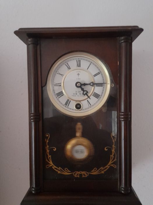 Vând ceas regulator mecanic