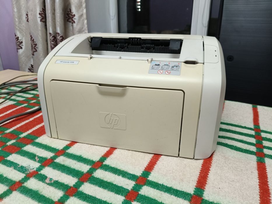 Продам принтер  HP 1018