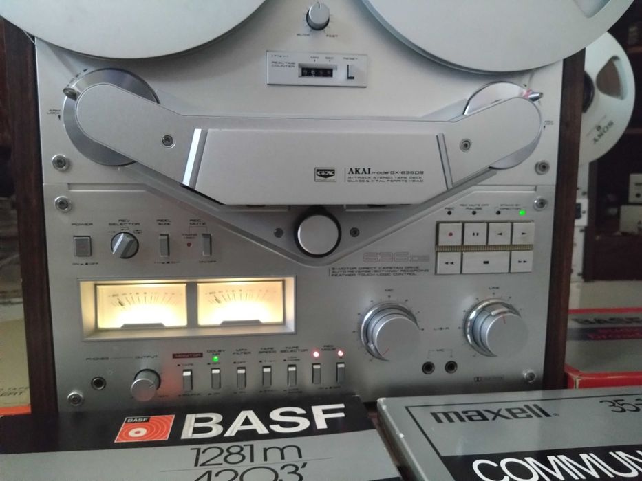 MAGNETOFON AKAI GX-636DB Argintiu Metalizat cu Role si Adaptoare