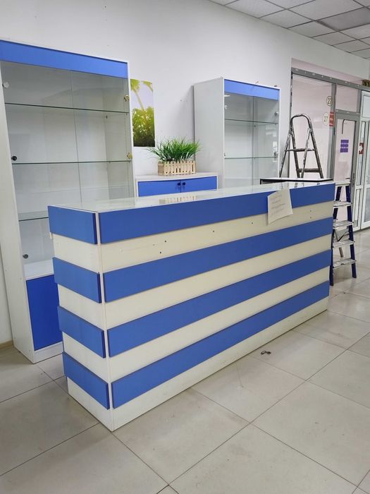 Торговые витрины.