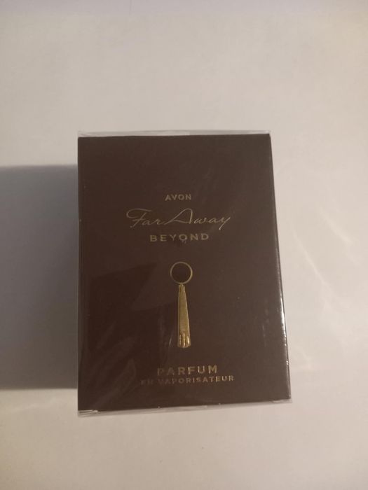 Apă de parfum Far Away Beyond