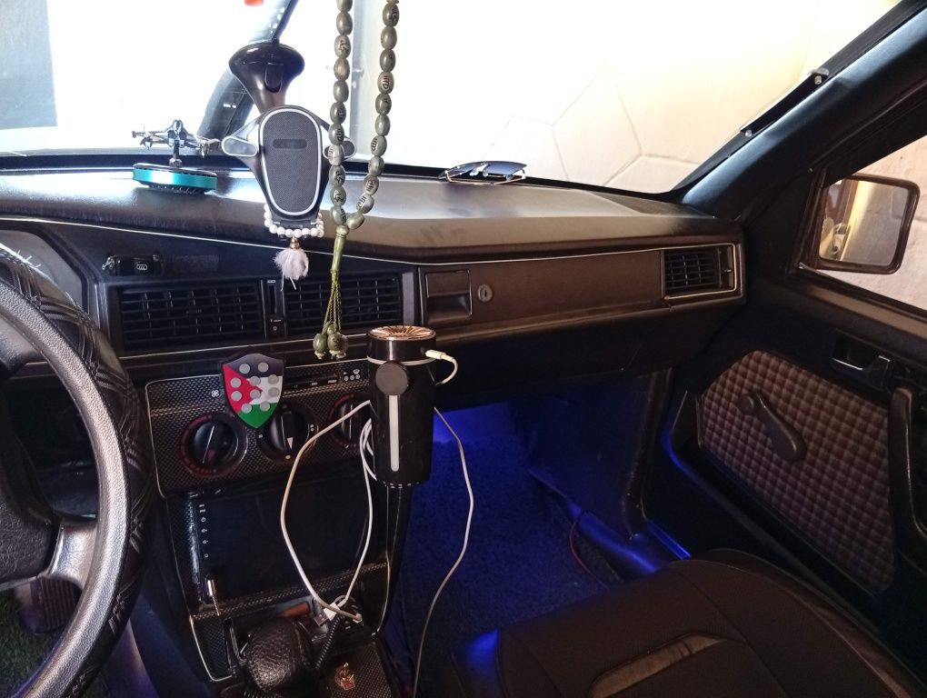 Срочно продаётся mercedes-benz