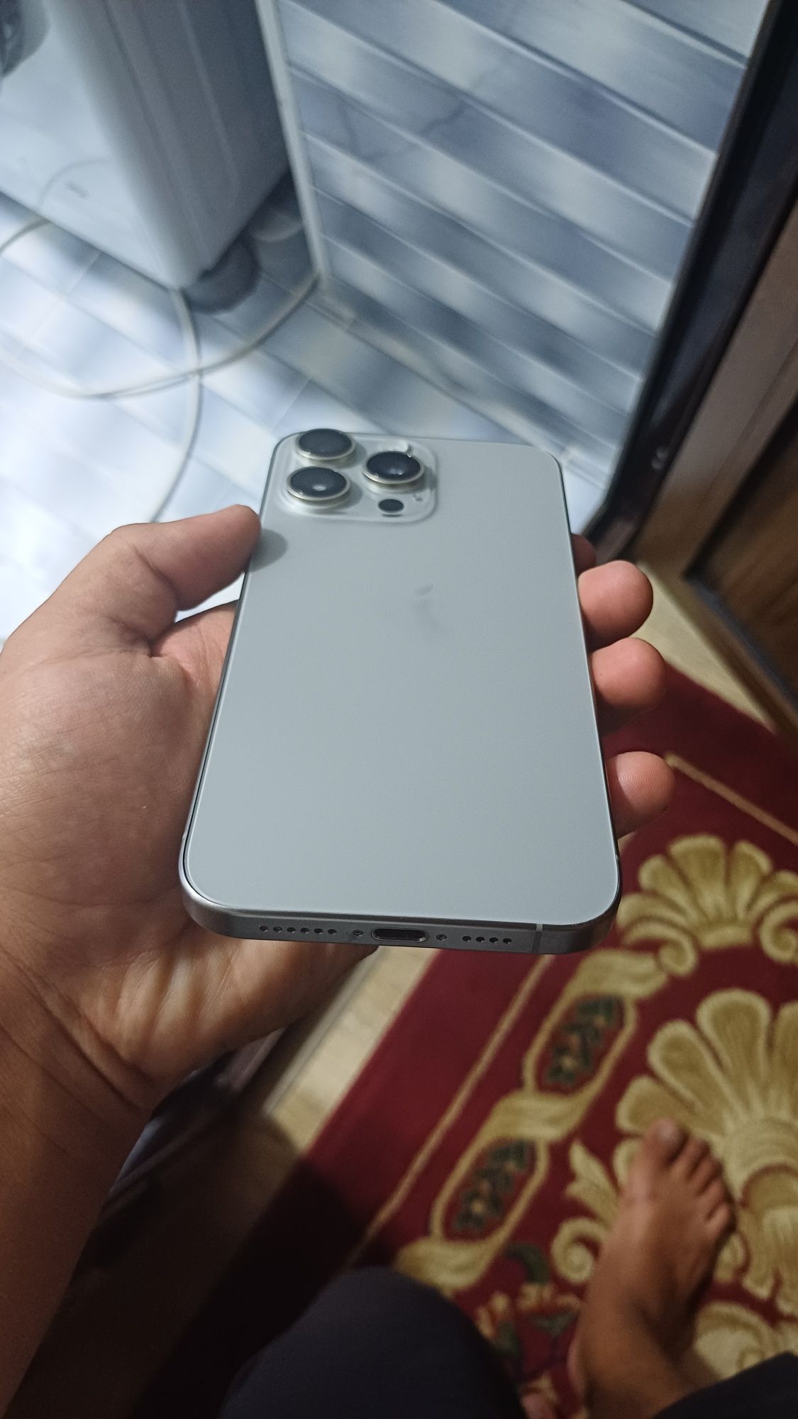 Iphone 15 pro max bonus zaryatcik shnur golovka orginal