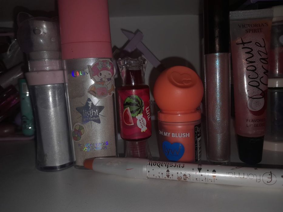 Продам косметику