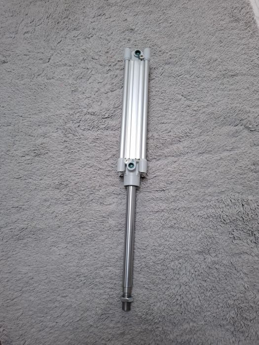 Cilindru pneumatic NOU