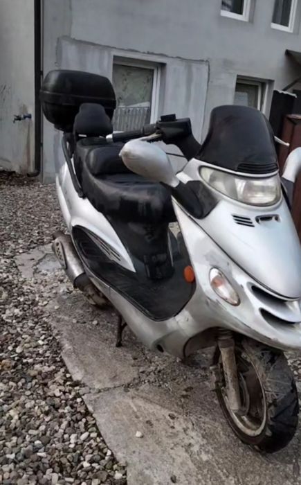 Vând scuter 49 cc