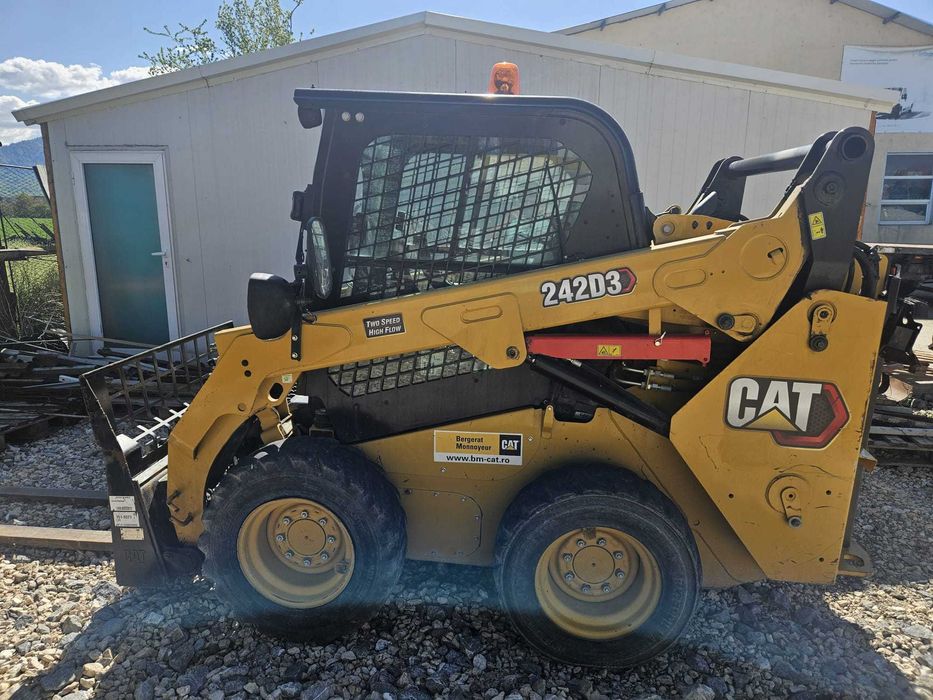 DEBARASARI MOLOZ . Inchiriere utilaje terasamente