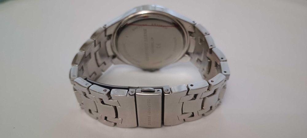 Мъжки часовник  Geoffrey Beene