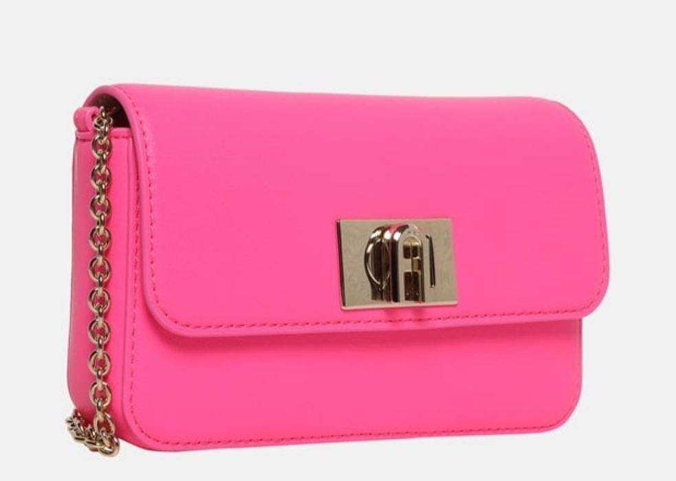 Елегантна дамска чанта Furla