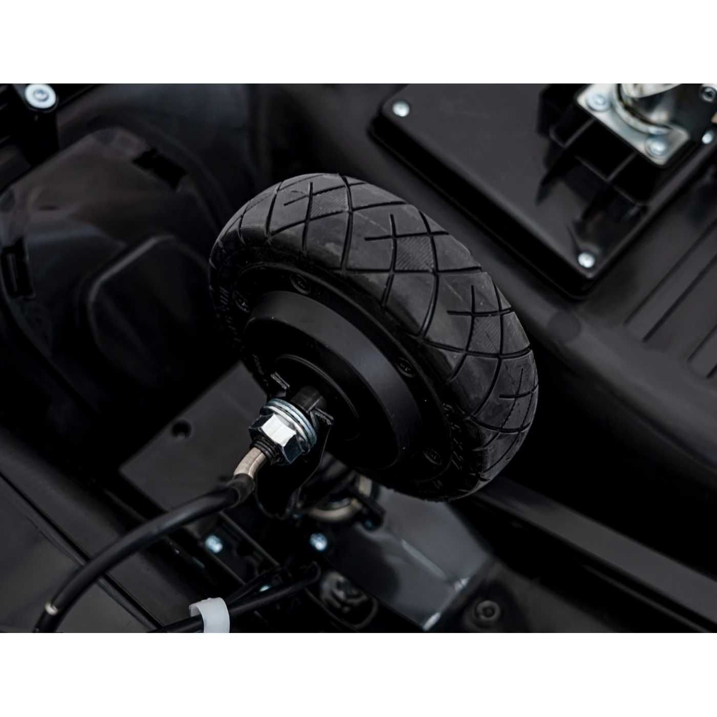 Детска Акумулаторна Кола Racing Drifter, 180W, 24V/7Ah, Bluetooth