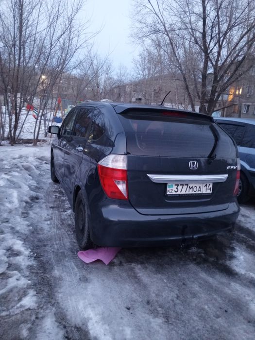 Продам машину Хонда FR -V