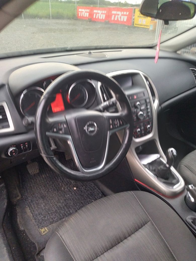 Opel astra j piese motor 1,7 cdti