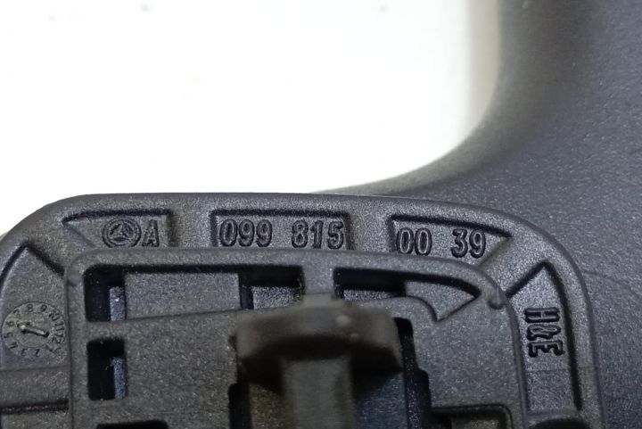 Maner  plafon stanga A0998150039 Mercedes-Benz A-Class W176 seria