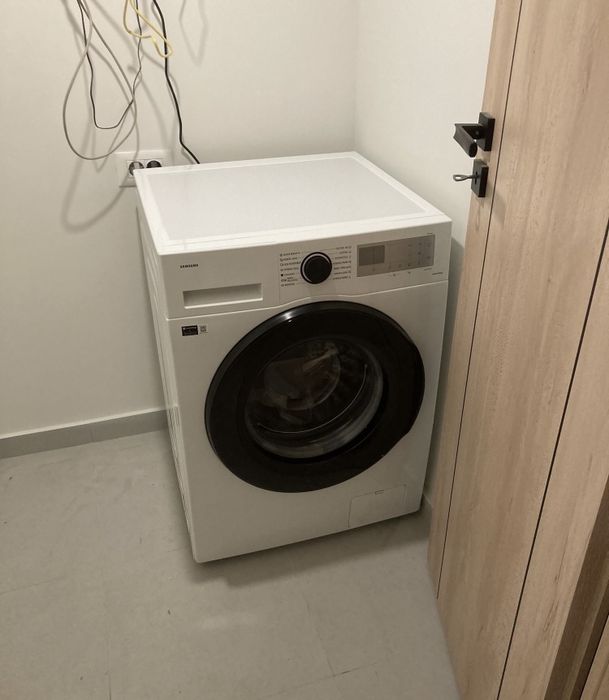 Instalare hota + tubulatura . Montaj plita inductie + cuptor