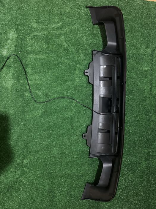 Оребрен Дифузьор с Ф1 стоп Двойни изходи за BMW E60 E61