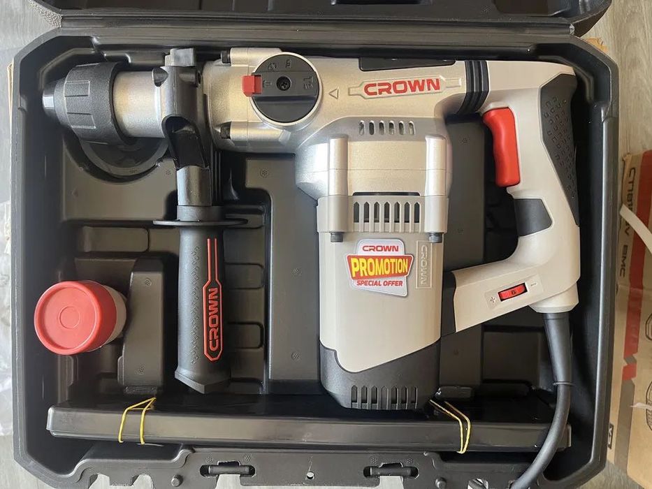 Перфоратор, префоратор, префератор 1500 Вт Crown