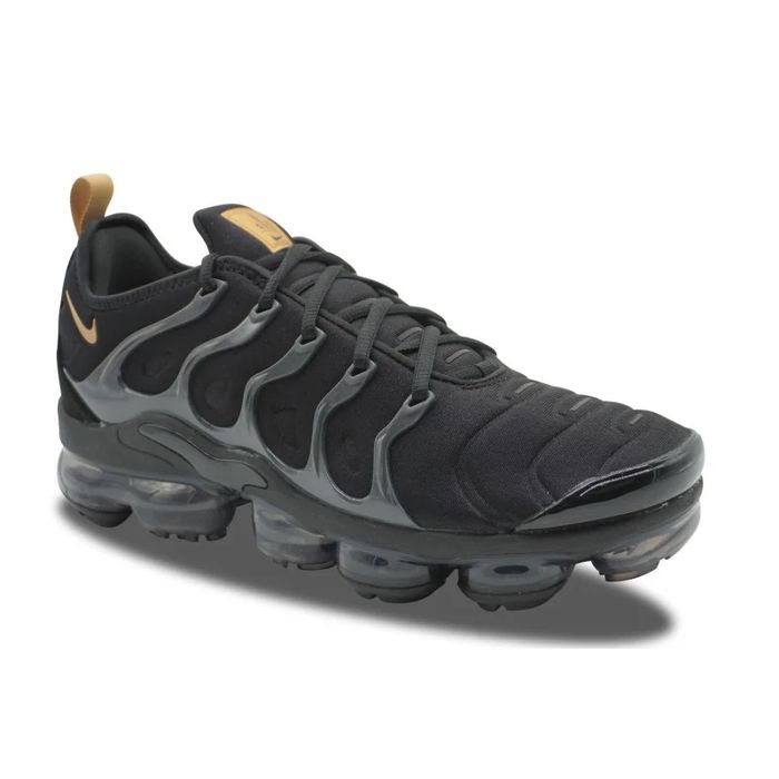 Nike Air VaporMax Plus Black Metallic GOLD- *РАЗПРОДАЖБА*