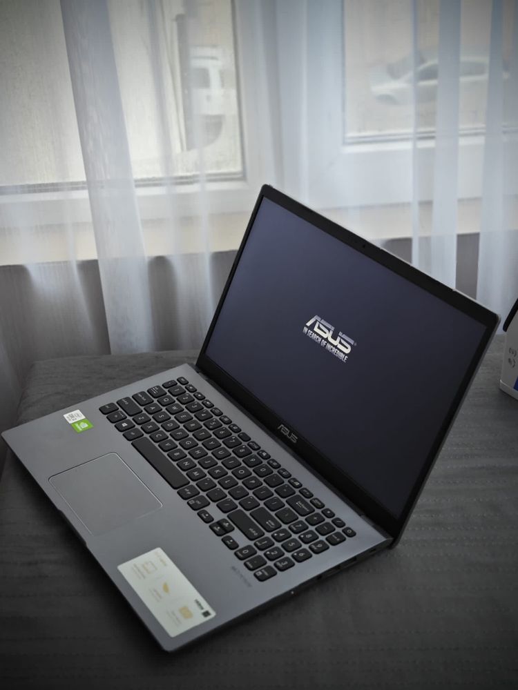 Laptop Asus nou i3gen10 3.4ghz / windows 11/ pv nvidia