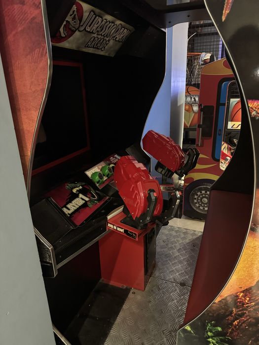 Продаются игрушечные аппараты