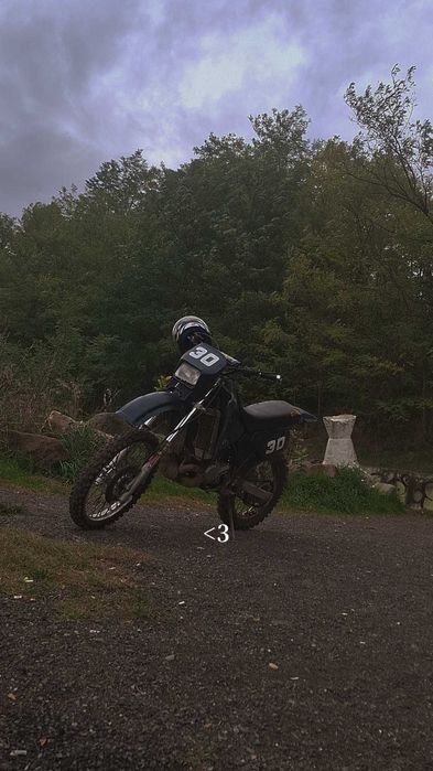 Vand sau schimb yamaha dt 125cc 2t