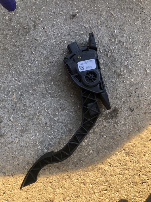 Педал газ,педал съединител за Форд след 2010г.!