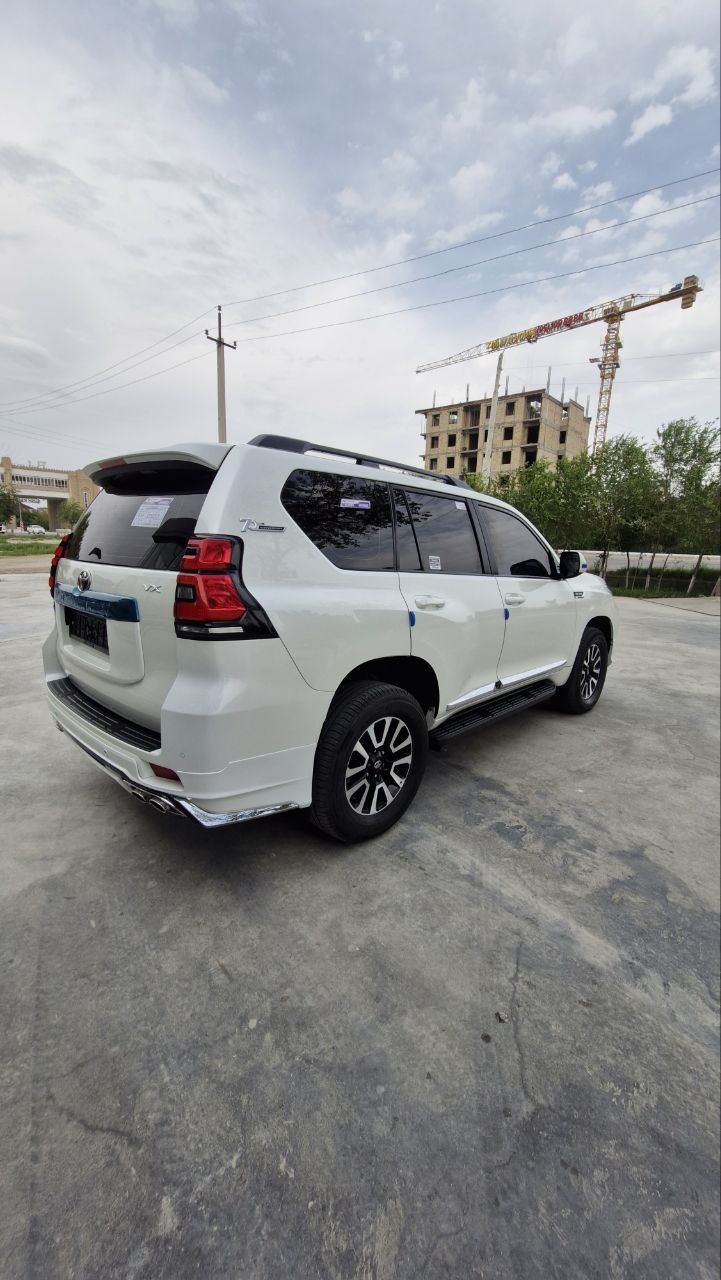 Прадо 150 vxяпонка 2019 йил прабек 31000.луюк коженисалон танирофка 1г