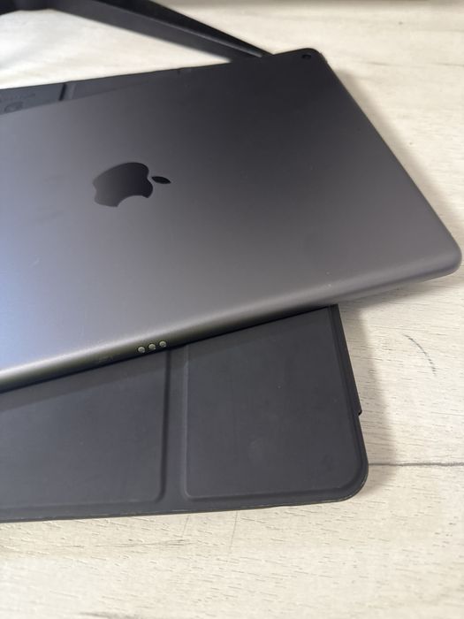 Ipad 8th gen 128Gb wi-fi ca Noua