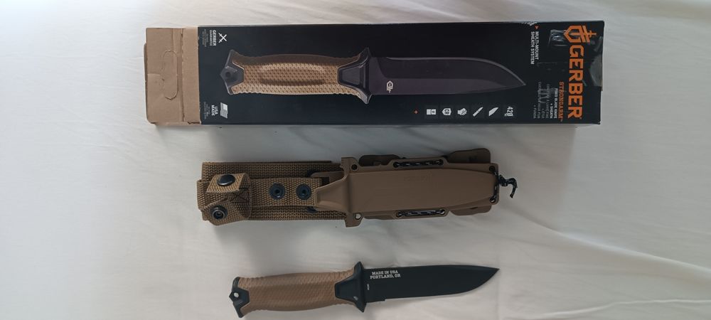 Vand cutite vânătoare