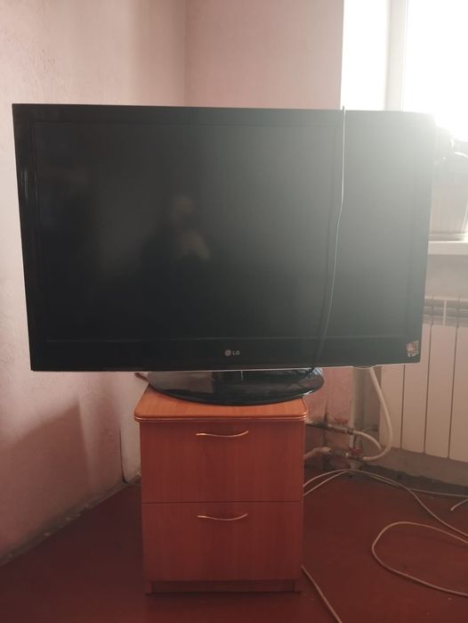 Продам телевизор