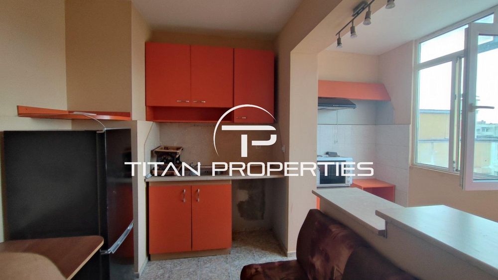 Продава се Тристаен апартамент в Варна, Левски - 60 кв.м за 2249 €/кв.м - Снимка #2