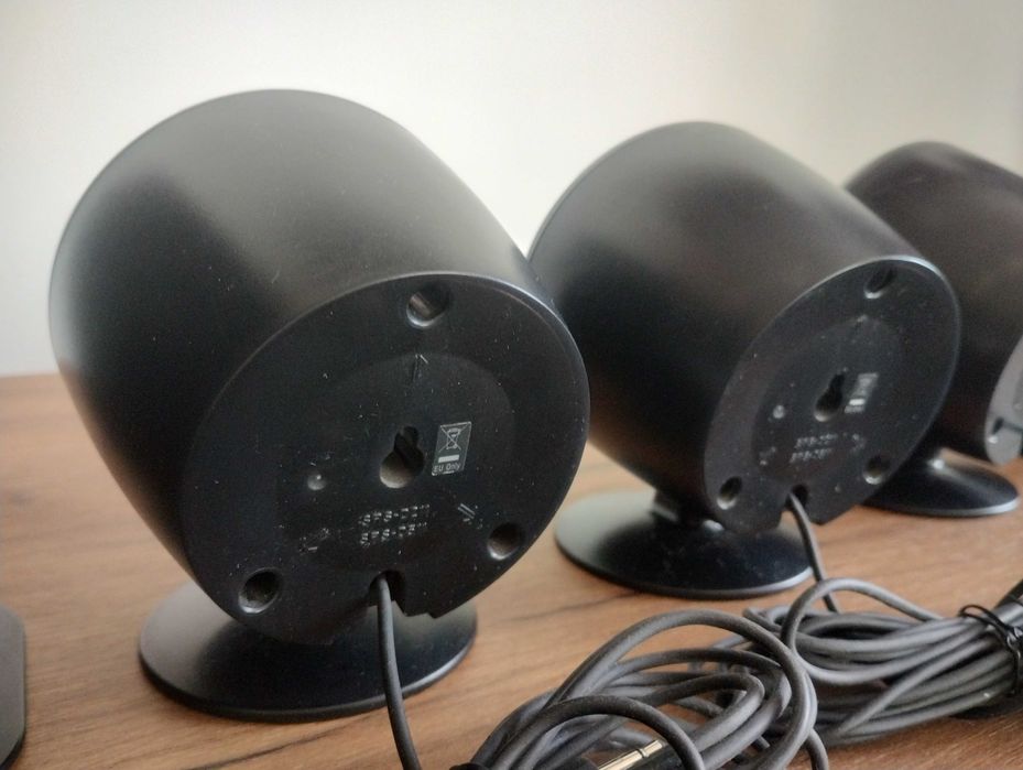 Система за домашно кино Sony SRS-D511.