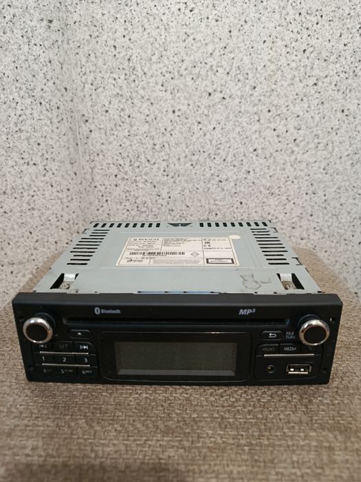 Магнитола Ларгус