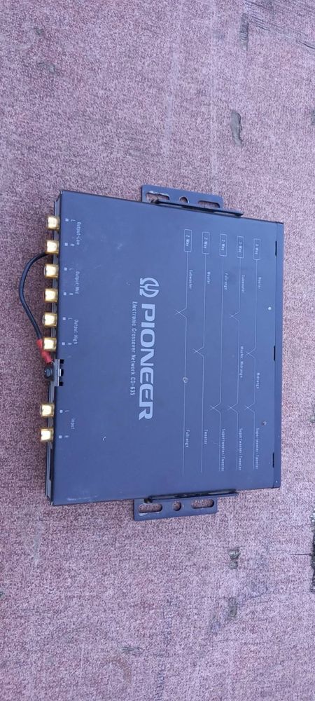 Pioneer CD-635 Електронна кросоувър мрежа